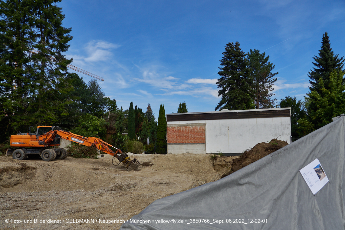 06.09.2022 - Baustelle an der Niederalmstraße 16 und Hugo-Lang-Bogen 13 in Neuperlach-Trudering